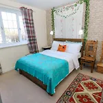 Hira's Ferienhaus Bradford (West Yorkshire)